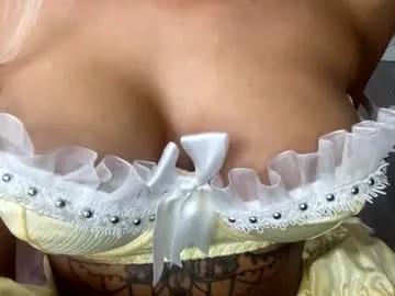 itsmelolax — free surprise in bio <3 #british #bigboobs #young #blonde - Goal: lola loves lotion  [200 tokens left]