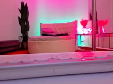 jessicasky_ —  "Caution: This room is too hot to handle! Join the fun.  #natural #milf #skinny #anal #smoke