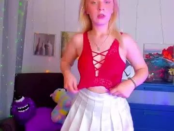 karambamoon on Chaturbate 