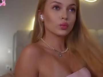 kelly_peachpiee — GOAL: Sexy Dance [157 tokens remaining] Welcome to my room! #feet #blonde #redhead #lovense #new