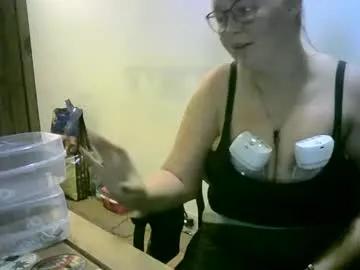 kittenkayla26 — im back