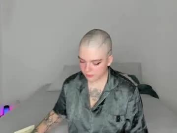 len_be — Spank ass #new #18 #shy #tattoo #bigboobs [52 tokens remaining]