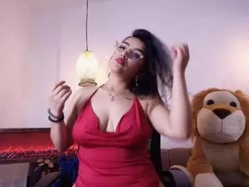 lorein_dim — Soft dance + body tease  [33 tokens left]  Warming up, oil, twerk & slow tease  what do u want to see? #new #natural #latina #bigboobs #fetish