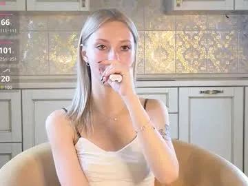 lynettedendy — Hello guys, I'm Eva Goal: my lips want to kiss you #smalltits #natural #lovense #new #18 [15 tokens remaining]