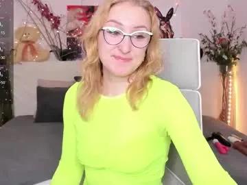 madissonkiss — #milf #pantyhose #c2c #stockings #squirt #smalltits