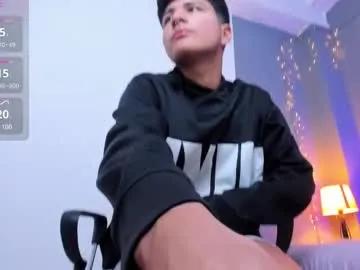 matiias25 — GOAL: SHOW CUM [469 tokens remaining]  Welcome to my room I am glad to have you here again  welcome my room #18  #young #femboy #couple #new