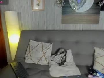 melany_27 — I feel like something is missing in my life, you between my legs #latina #teen #18 #new #trans [911 tokens remaining]