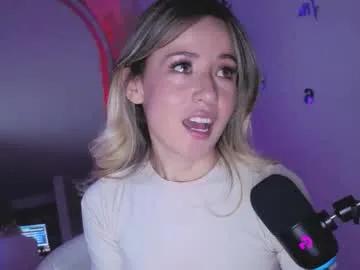 nickywindsor — Current Goal: take off my blouse at 121 tokens -- Next Goal: show my tits+ pinch my nipples --  #hairyarmpits #jeans #leather #british #hairypussy