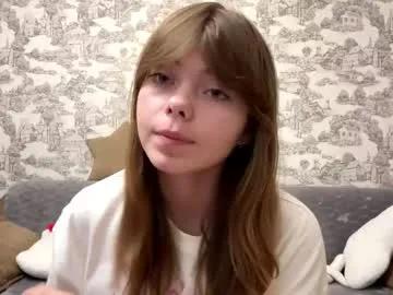 oracorker — Hello, im Cora. GOAL: play with fingers #cute #18 #natural #teen #lovense [225 tokens remaining]
