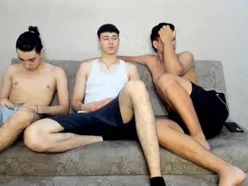 pelusos_mens — suck dick no persy [42 tokens remaining]