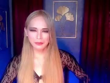queena10 on Chaturbate 