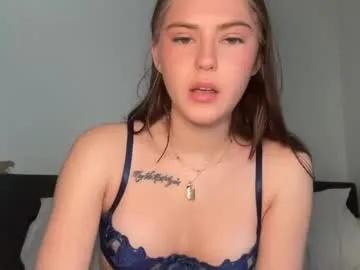 sarahxaoliver1 on Chaturbate 