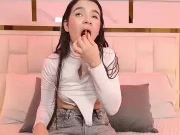scarlett_sm — Masturbation of clitoris one to the other  #smallboobs #new #teen #18 #squirt  [302 tokens remaining]