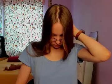 your_leslie — Change outfit [100 tokens left] Welcome to my room PM 5 tok #petite #young #feet #teen #cute