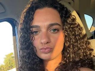 Kissmyass18 on Streamate