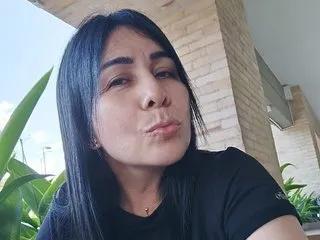 Yanella_109 on Streamate