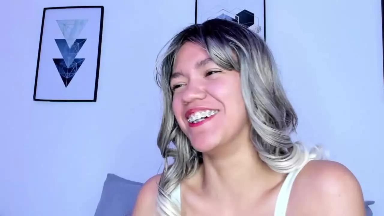 AmarantaFoxz on Streamray 