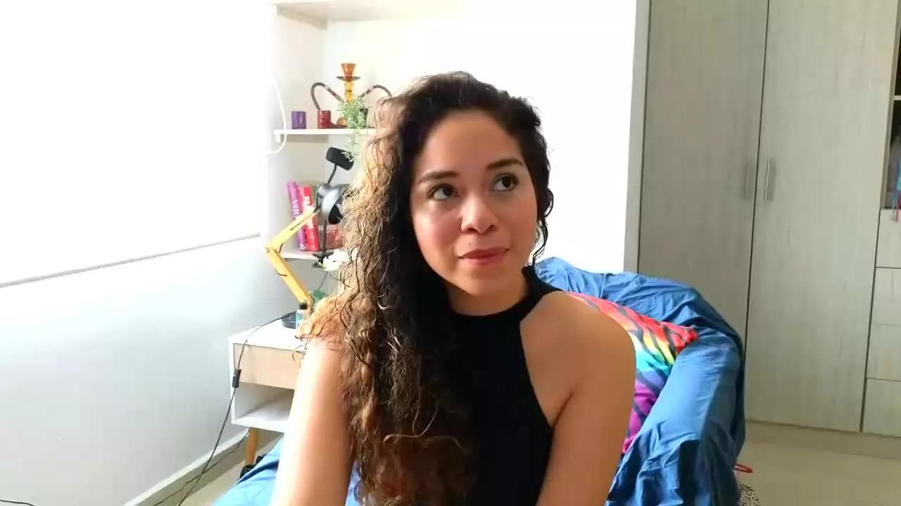 Annekamy on Streamray 