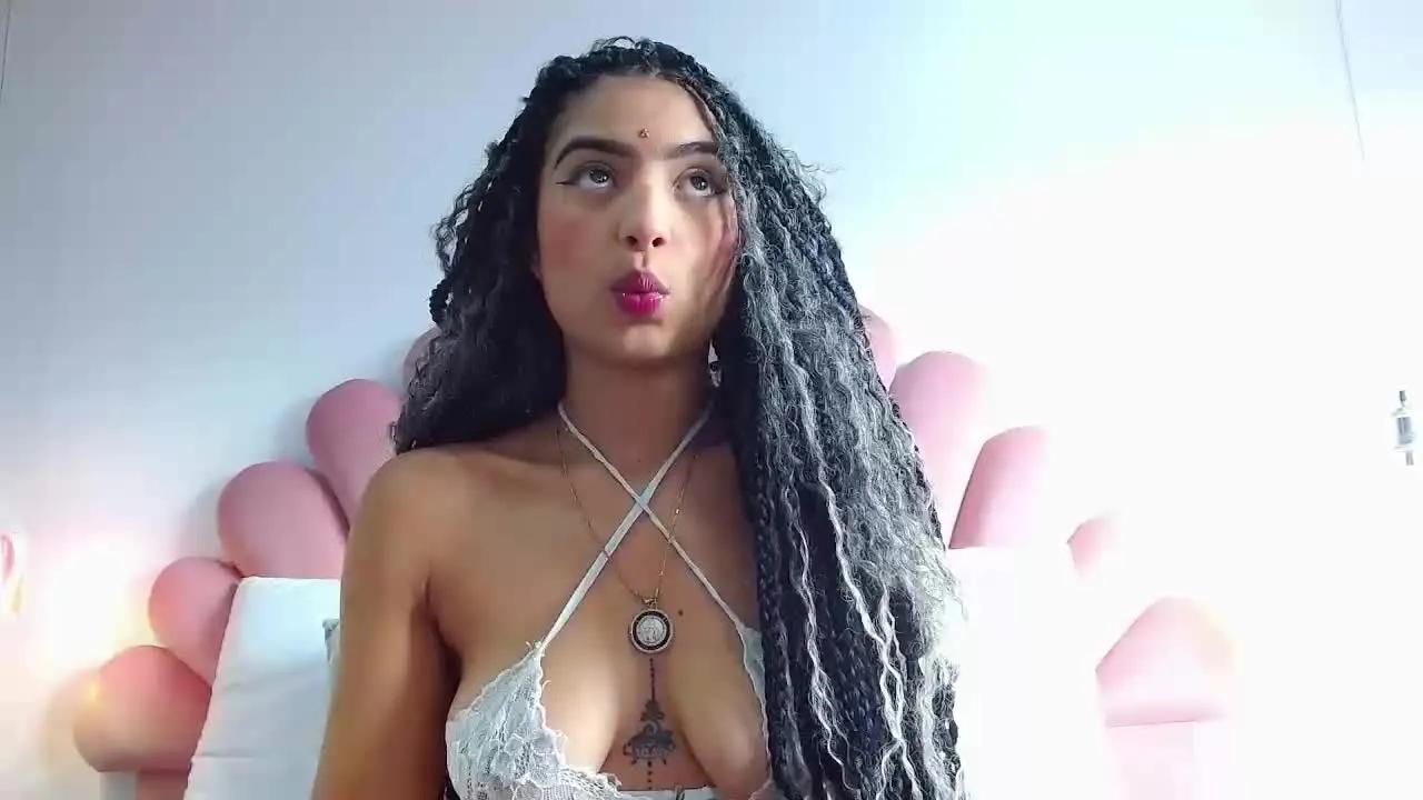 AriaAragon on Streamray 