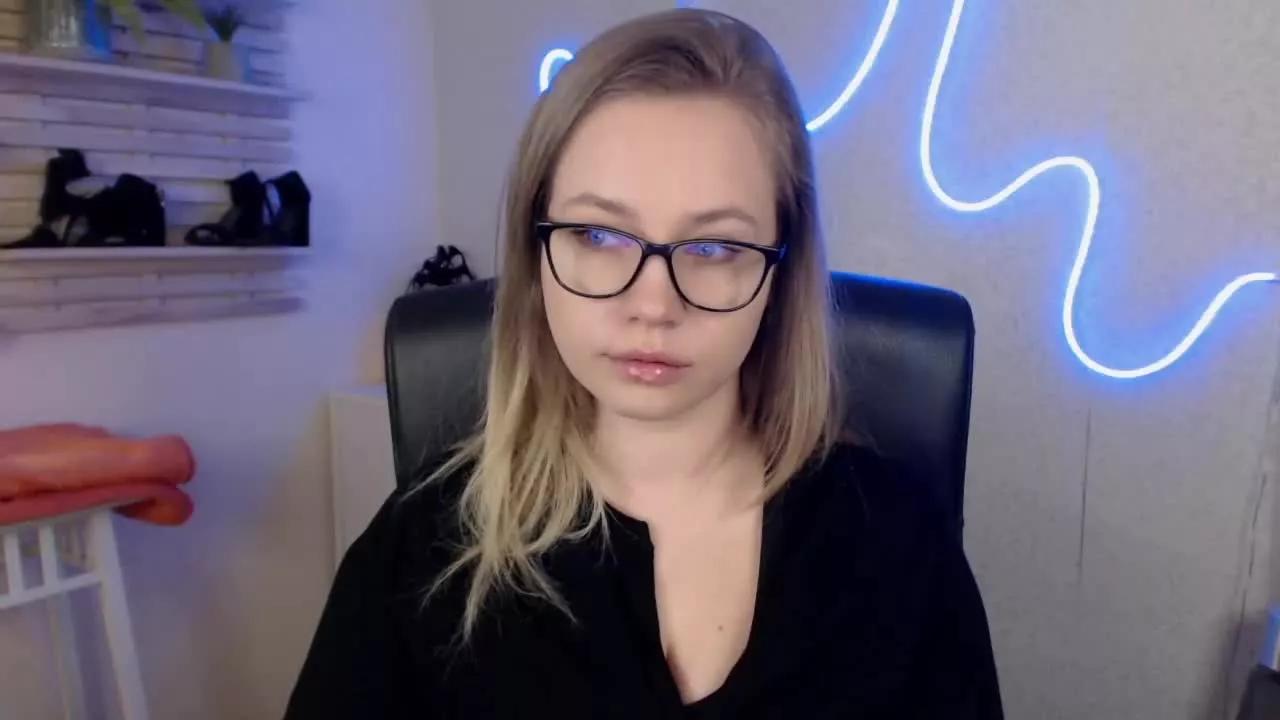 bambiHOLLY on Streamray 