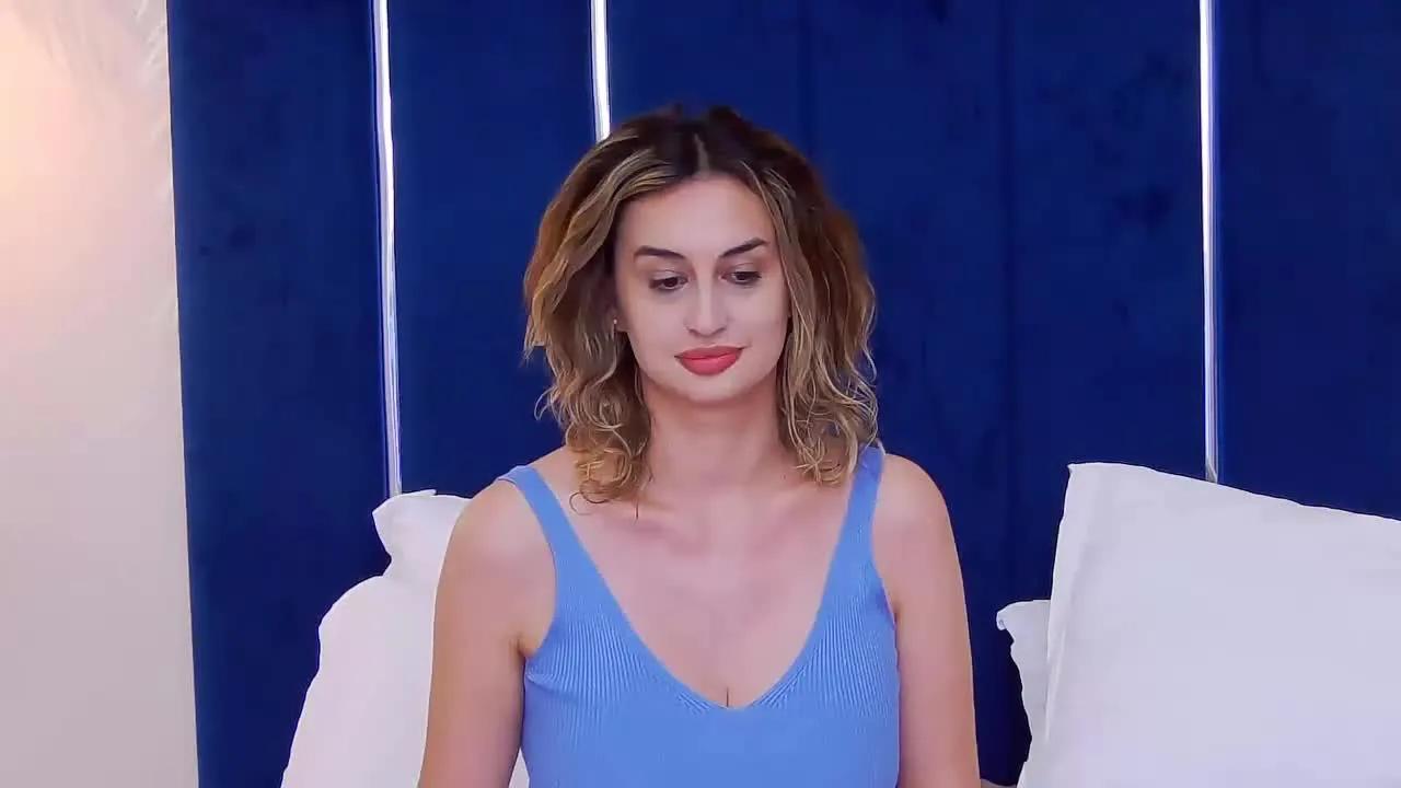 DaianaJacobs on Streamray