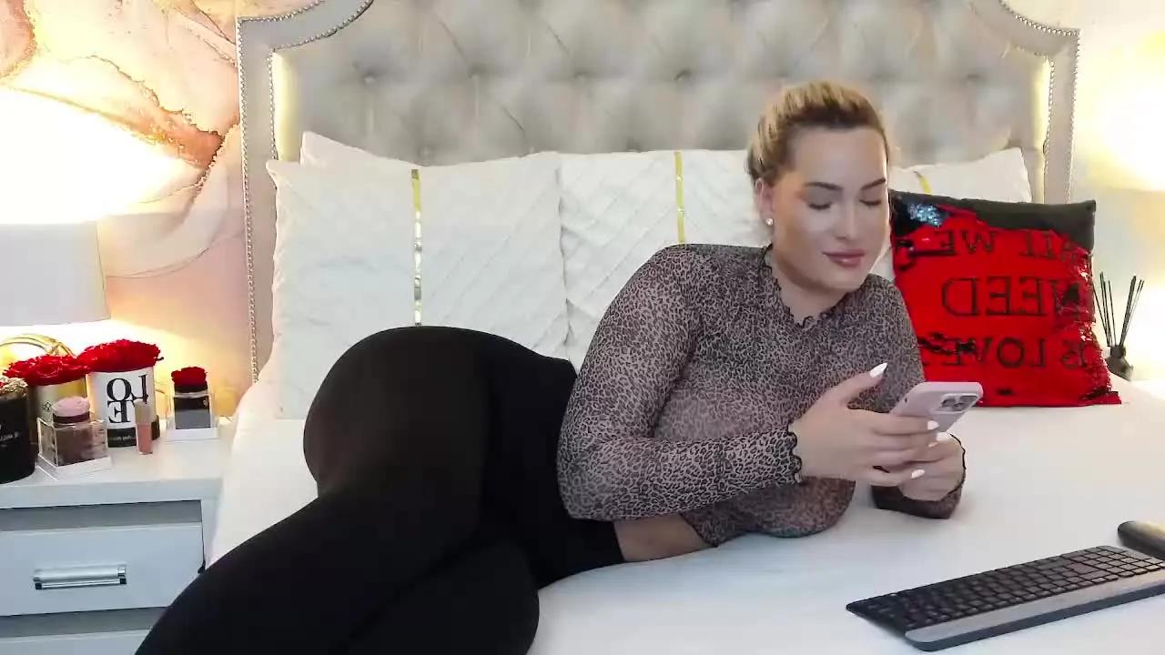 ElaAudrey on Streamray 