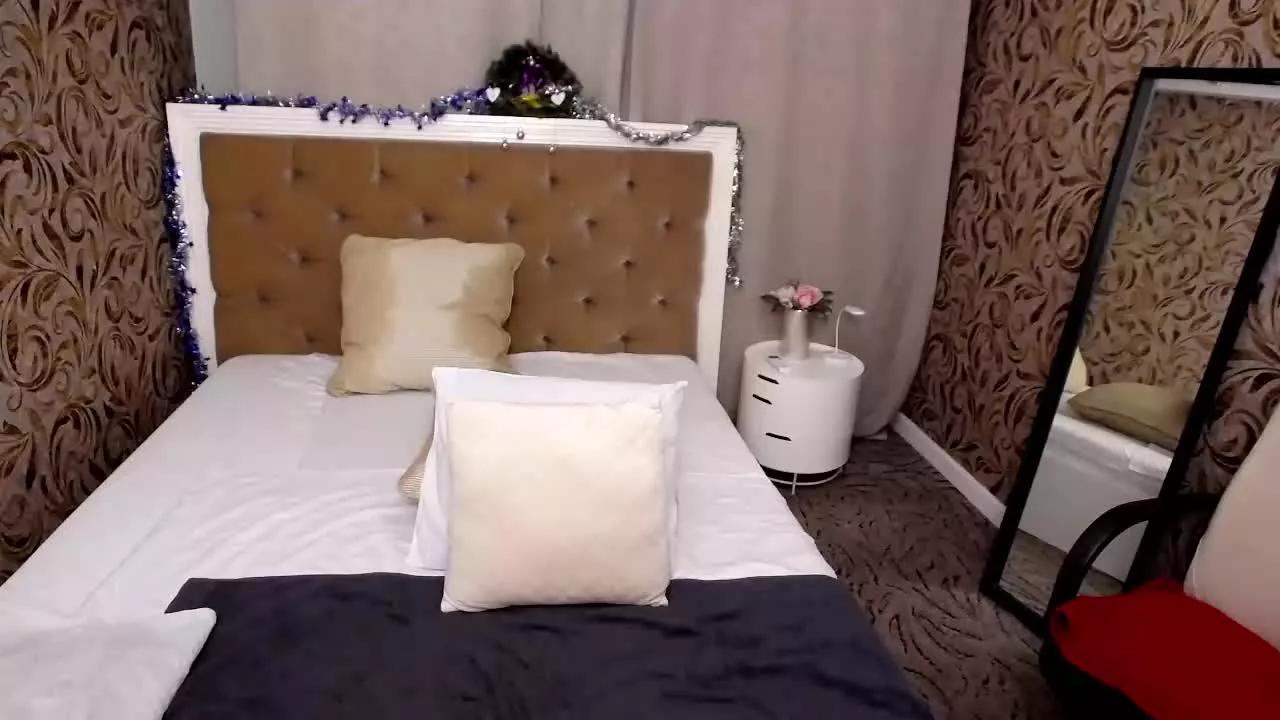 ElenaJuarez on Streamray 