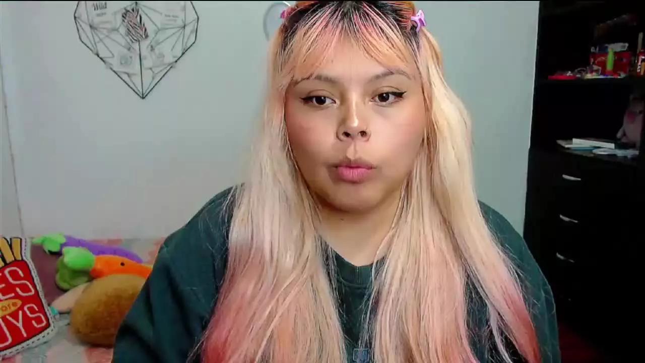 EllieAutumn on Streamray 