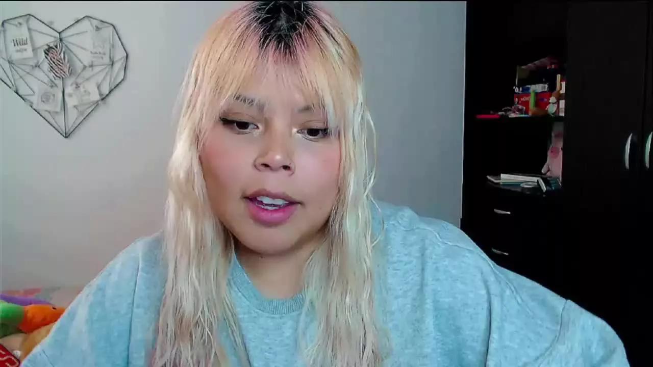 EllieAutumn on Streamray 