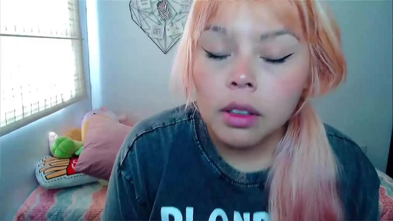 EllieAutumn on Streamray 