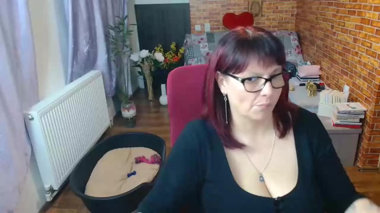 hellen37 on Streamray 