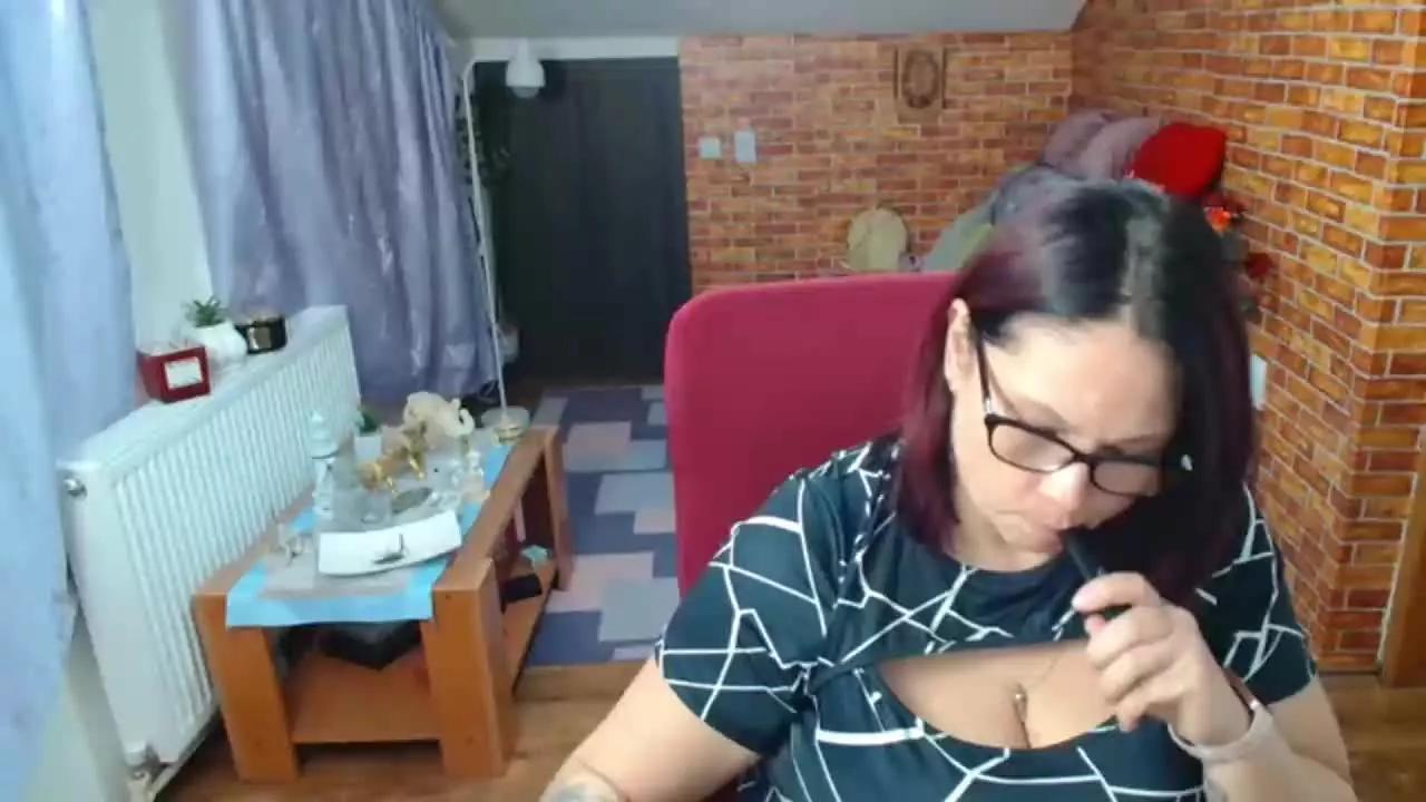 hellen37 on Streamray 