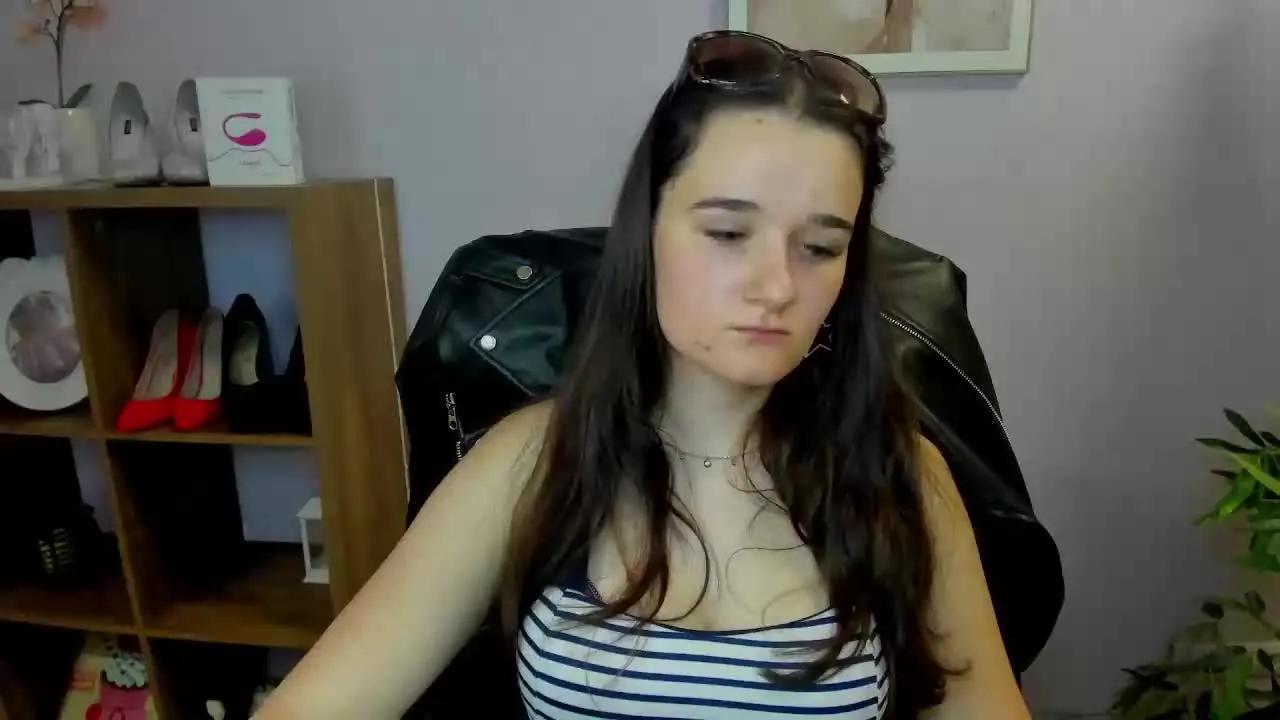 KATEcherry on Streamray