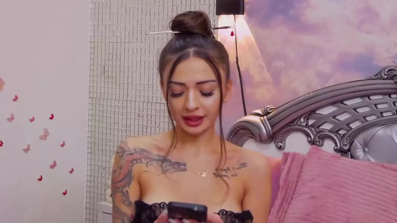 KayaBelle on Streamray 