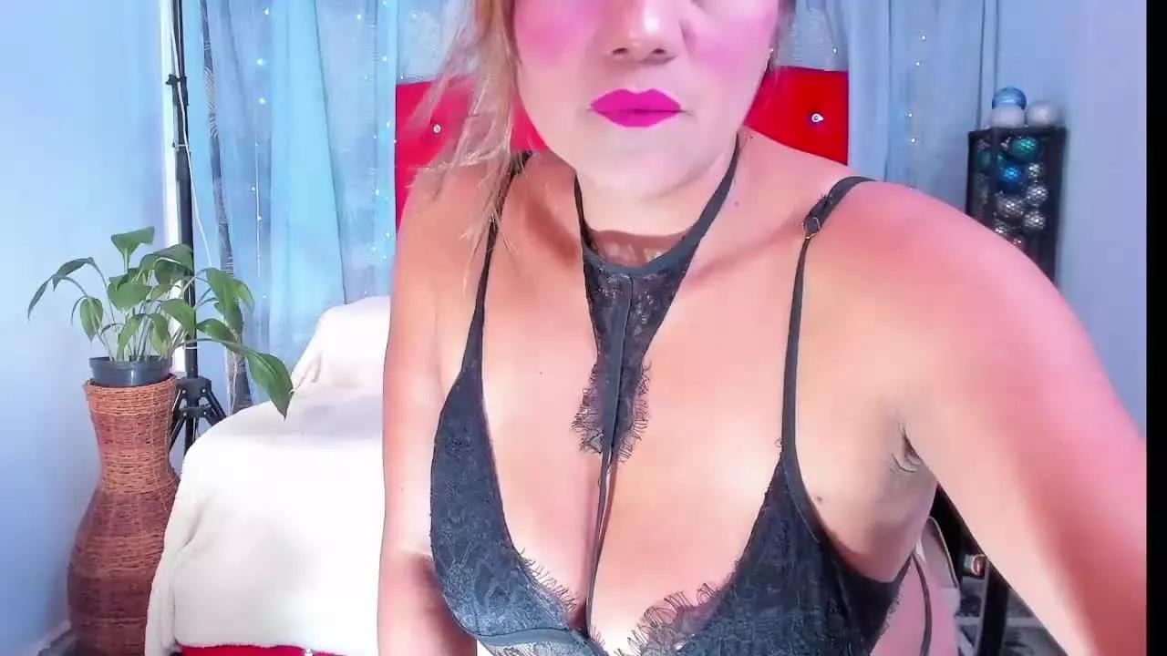 Lara_SSquirt on Streamray 