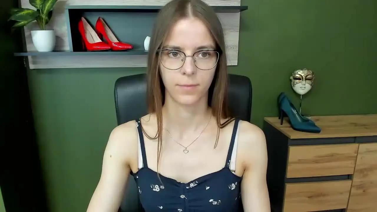 MegiLove on Streamray