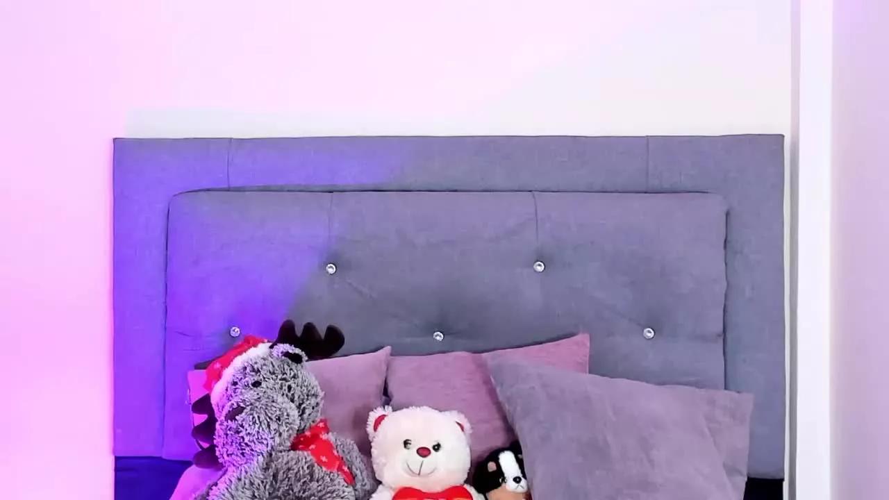 MollyParker on Streamray 