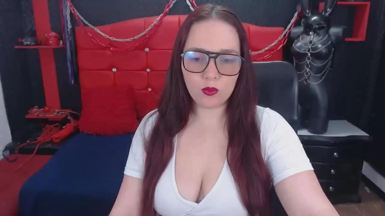 NicolleAlam on Streamray