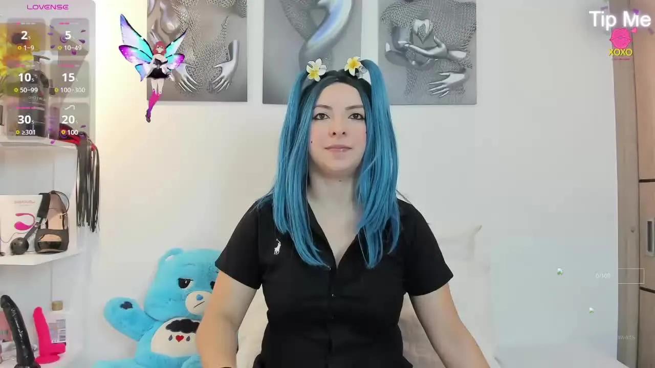 NikkyTaylor on Streamray 