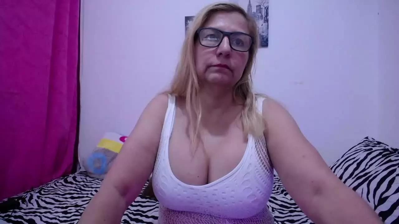 razzisweet on Streamray 