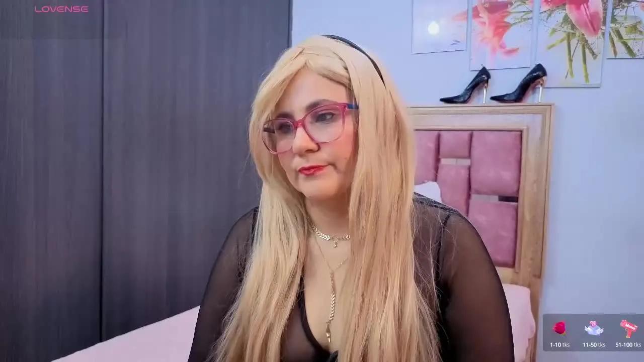 RubiQueenss on Streamray