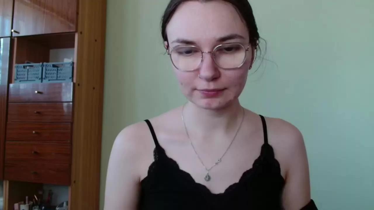 tastyELLYY on Streamray 