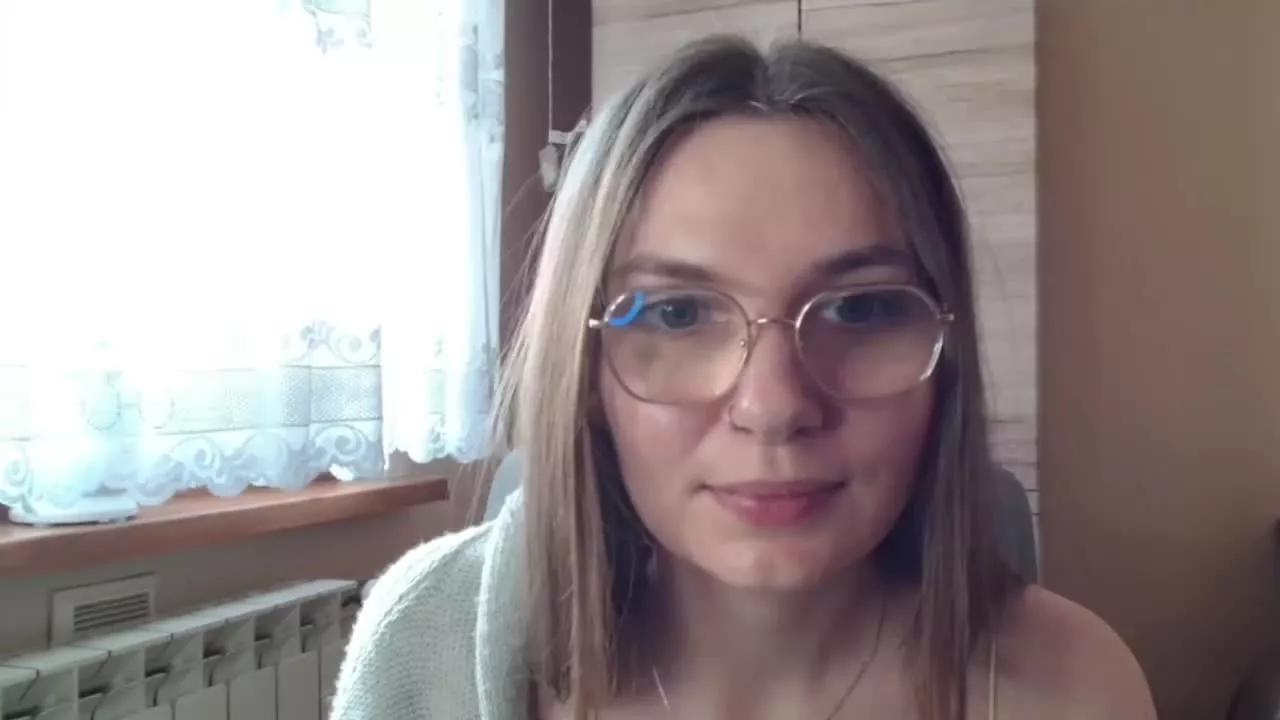 tastyELLYY on Streamray 