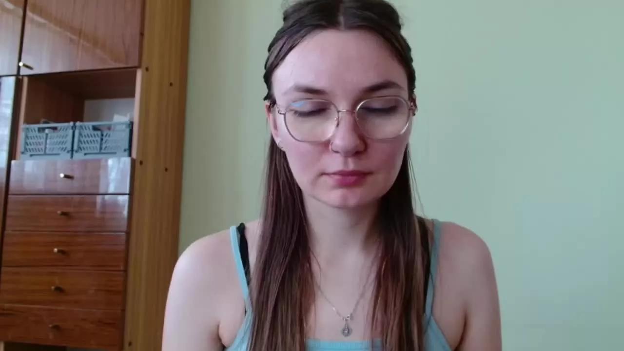 tastyELLYY on Streamray 