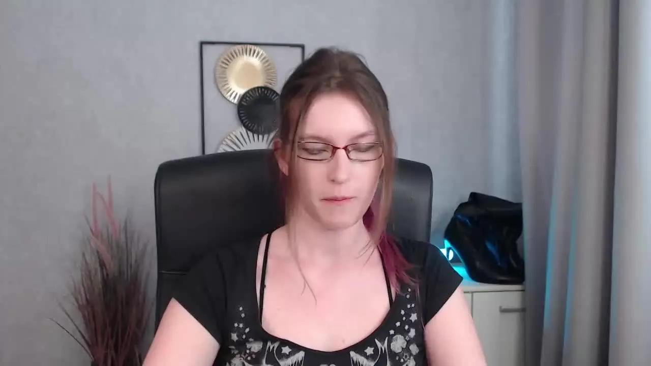 tastyEmma on Streamray 