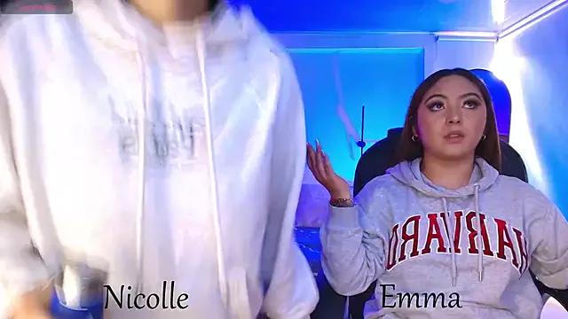 _Emma11 on StripChat 