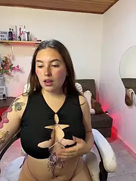 aaaaamy_1 on StripChat 