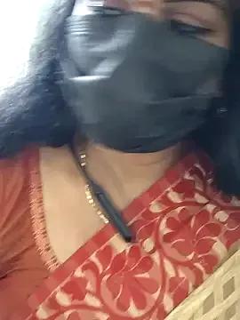Aadhini99 on StripChat 