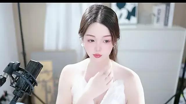 abbyli12 on StripChat 