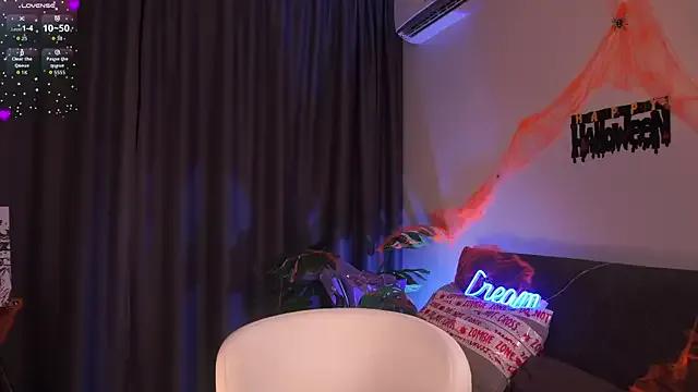 Adalin_Moore on StripChat 